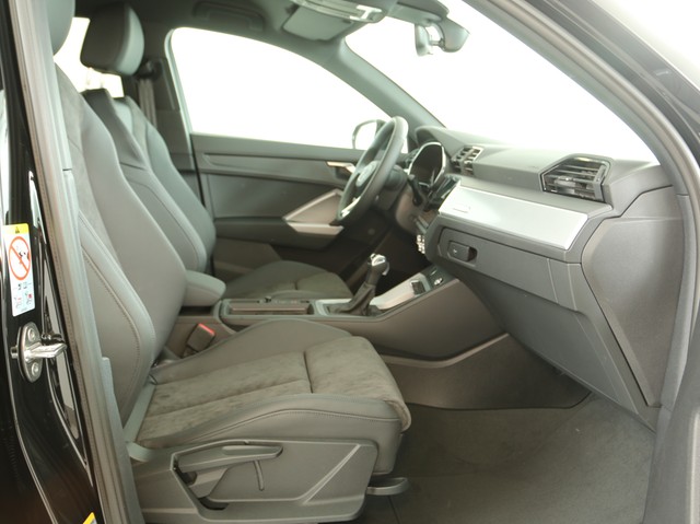 Audi Q3 45 HYBRID S LINE BLACKPAK CAM ACC LM19 NAVI+