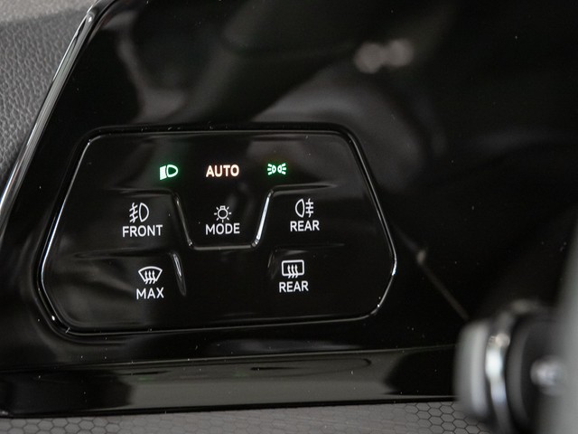 Volkswagen Golf 2.0 GTI BLACK STYLE H.KARDON ALU19 MATRIX