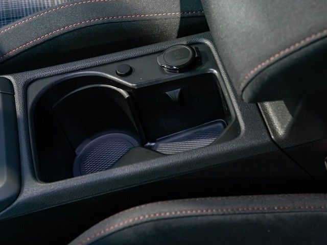 Volkswagen Golf 2.0 GTI BLACK STYLE H.KARDON ALU19 MATRIX