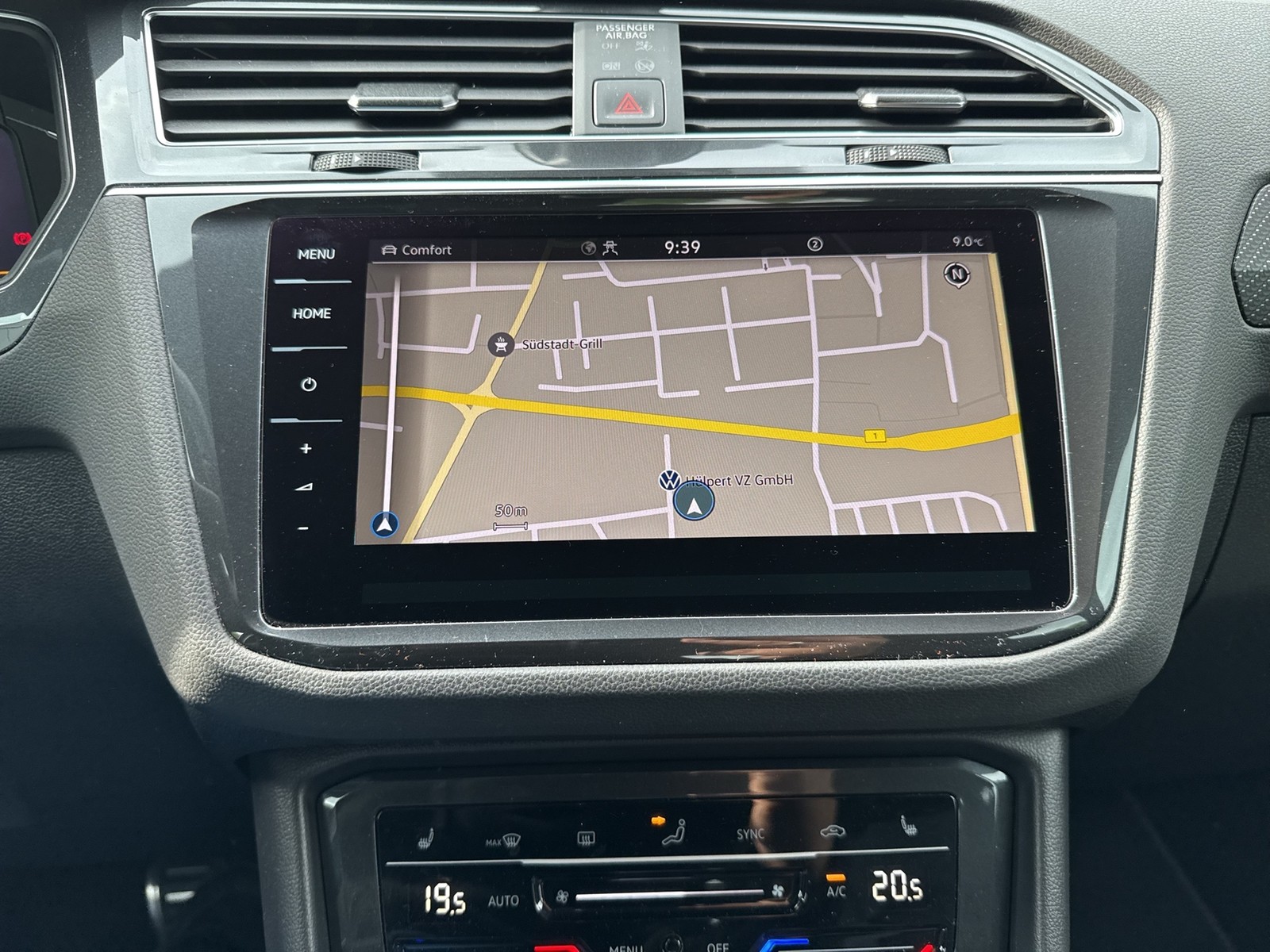Volkswagen Tiguan 2.0 R-LINE 4X4 PANO AHK CAM LM20 MATRIX