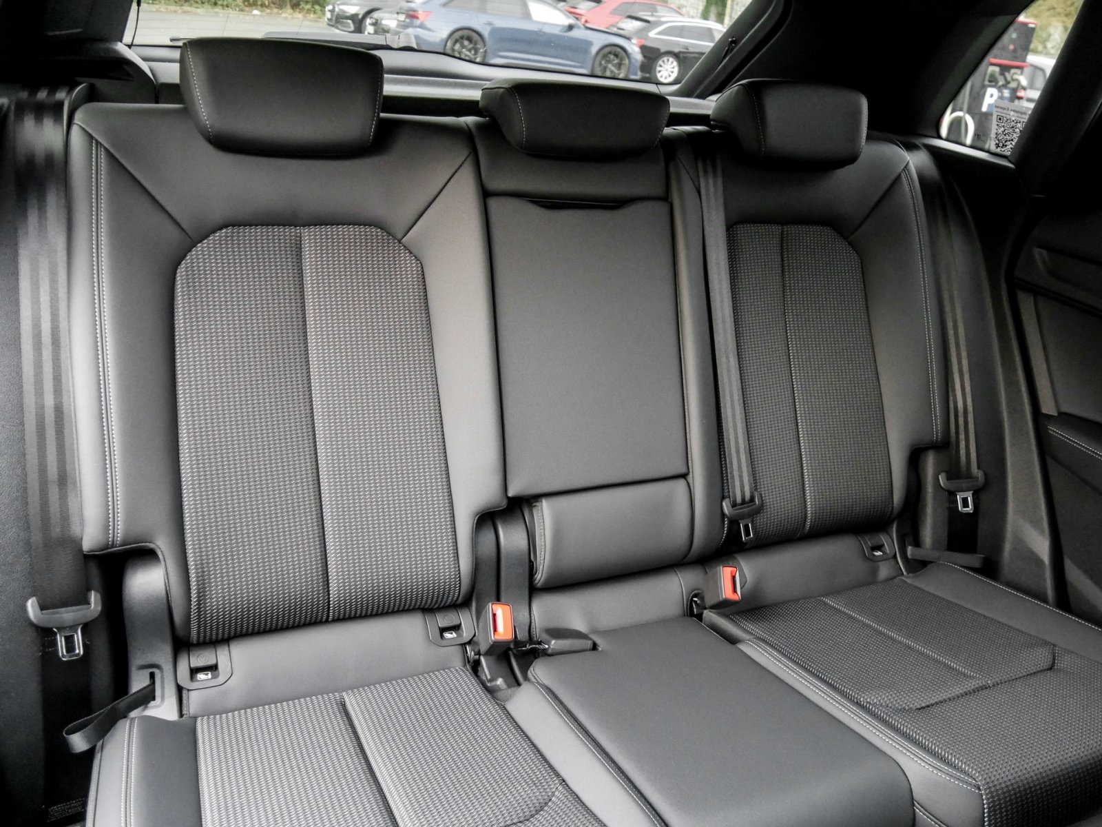 Audi Q3 35 TFSI S tronic S Line Kamera+AHK+LED+APS+Optikpaket+