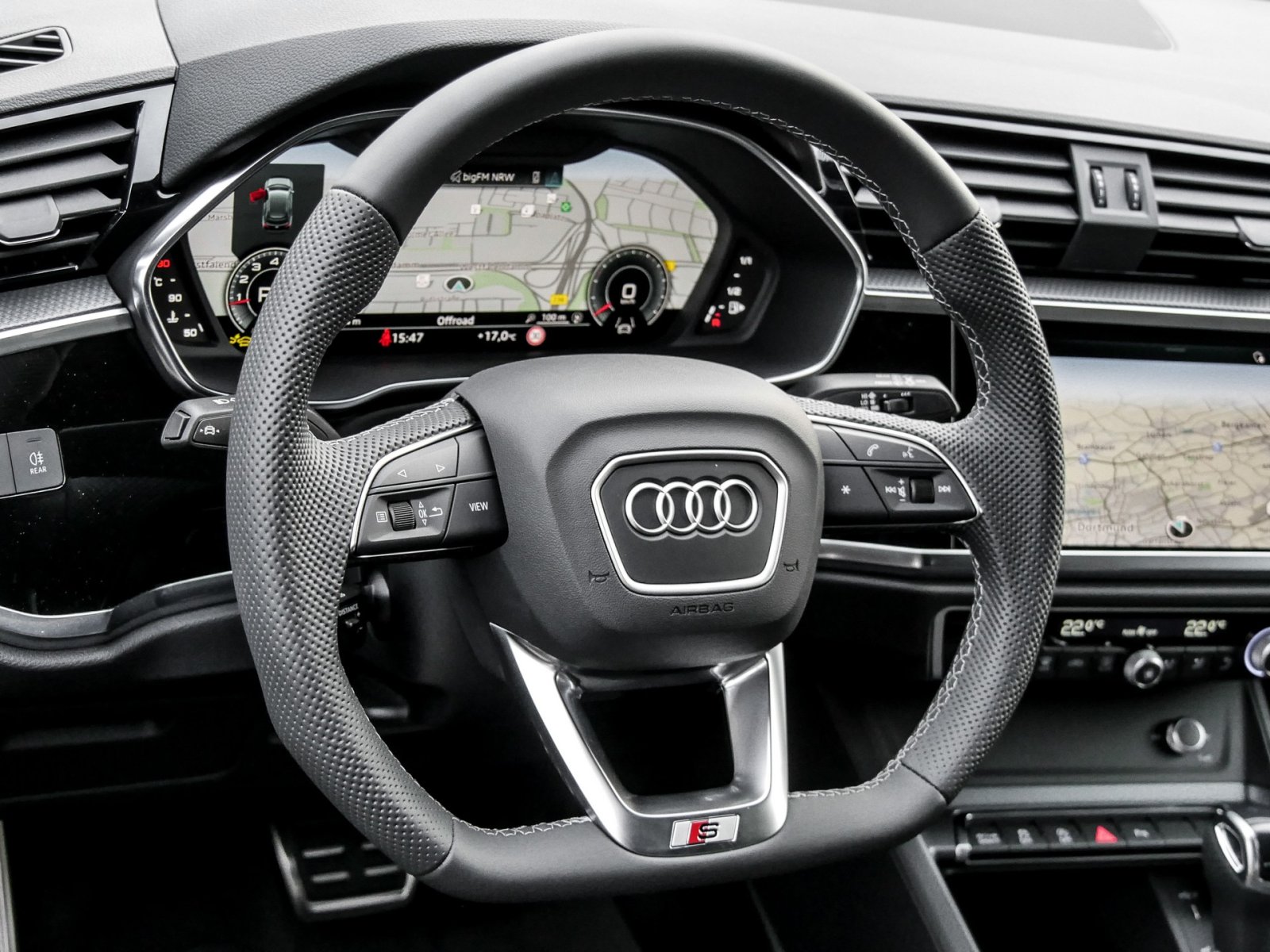 Audi Q3 35 TFSI S tronic S Line Kamera+AHK+LED+APS+Optikpaket+