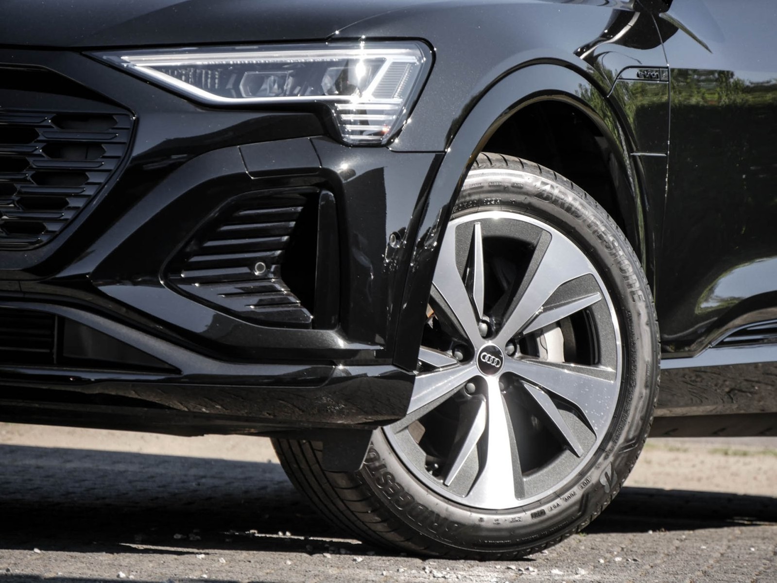 Audi Q8 e-tron 50 quattro S LINE BLACKPAK 360CAM LM20