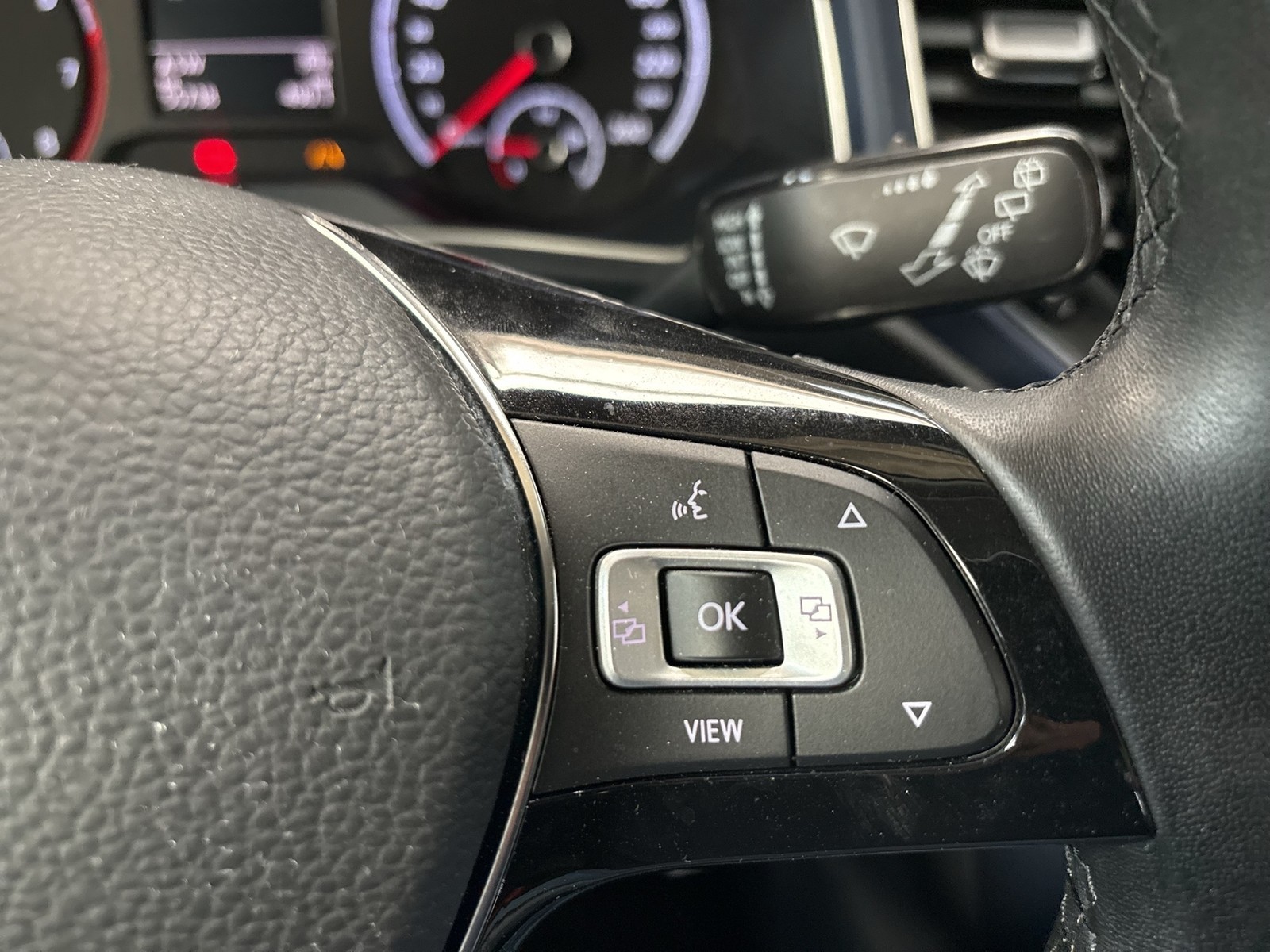 Volkswagen T-Roc 1.0 UNITED KAMERA ALU17 NAVI SITZHEIZ.