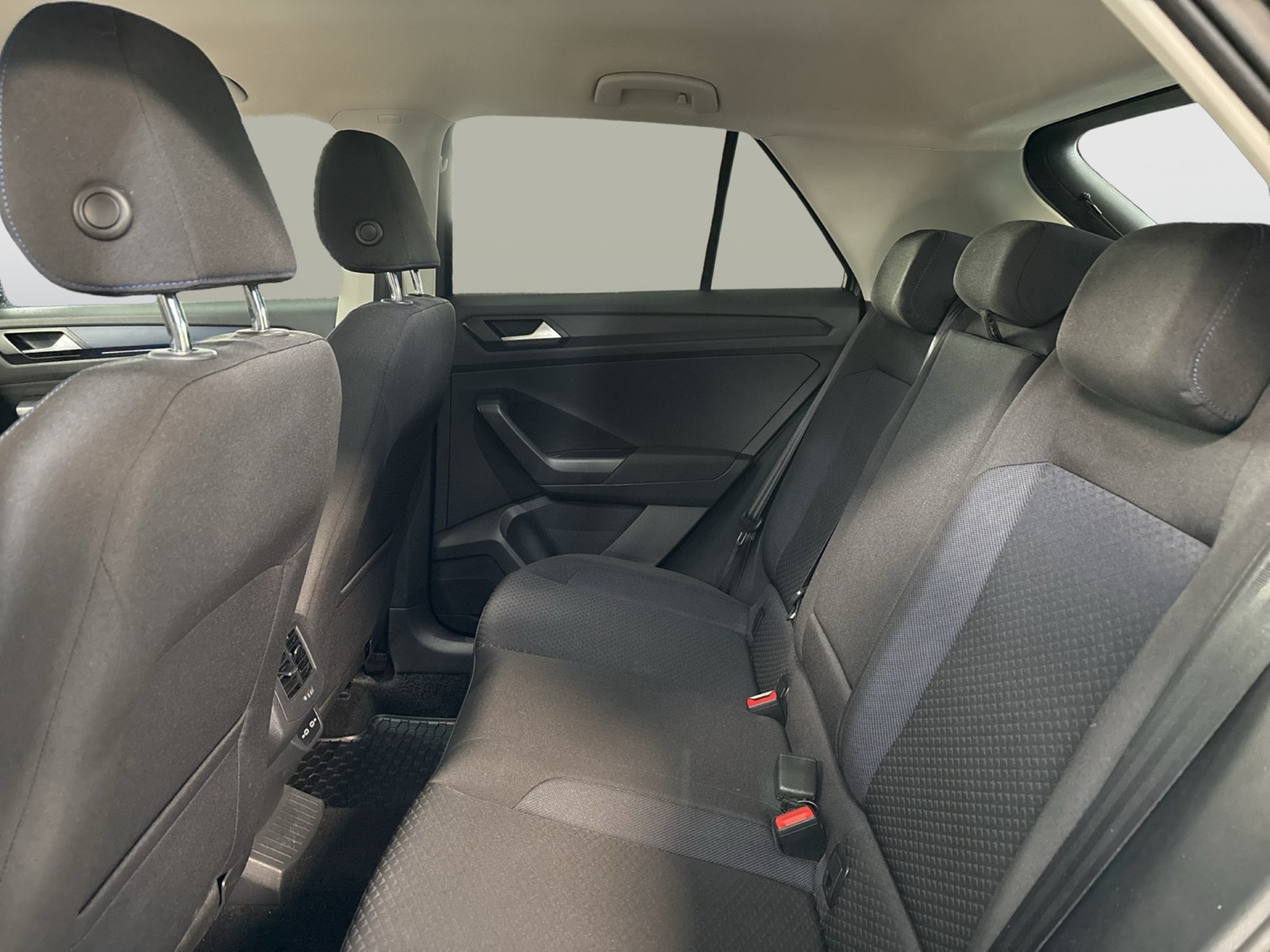 Volkswagen T-Roc 1.0 UNITED KAMERA ALU17 NAVI SITZHEIZ.