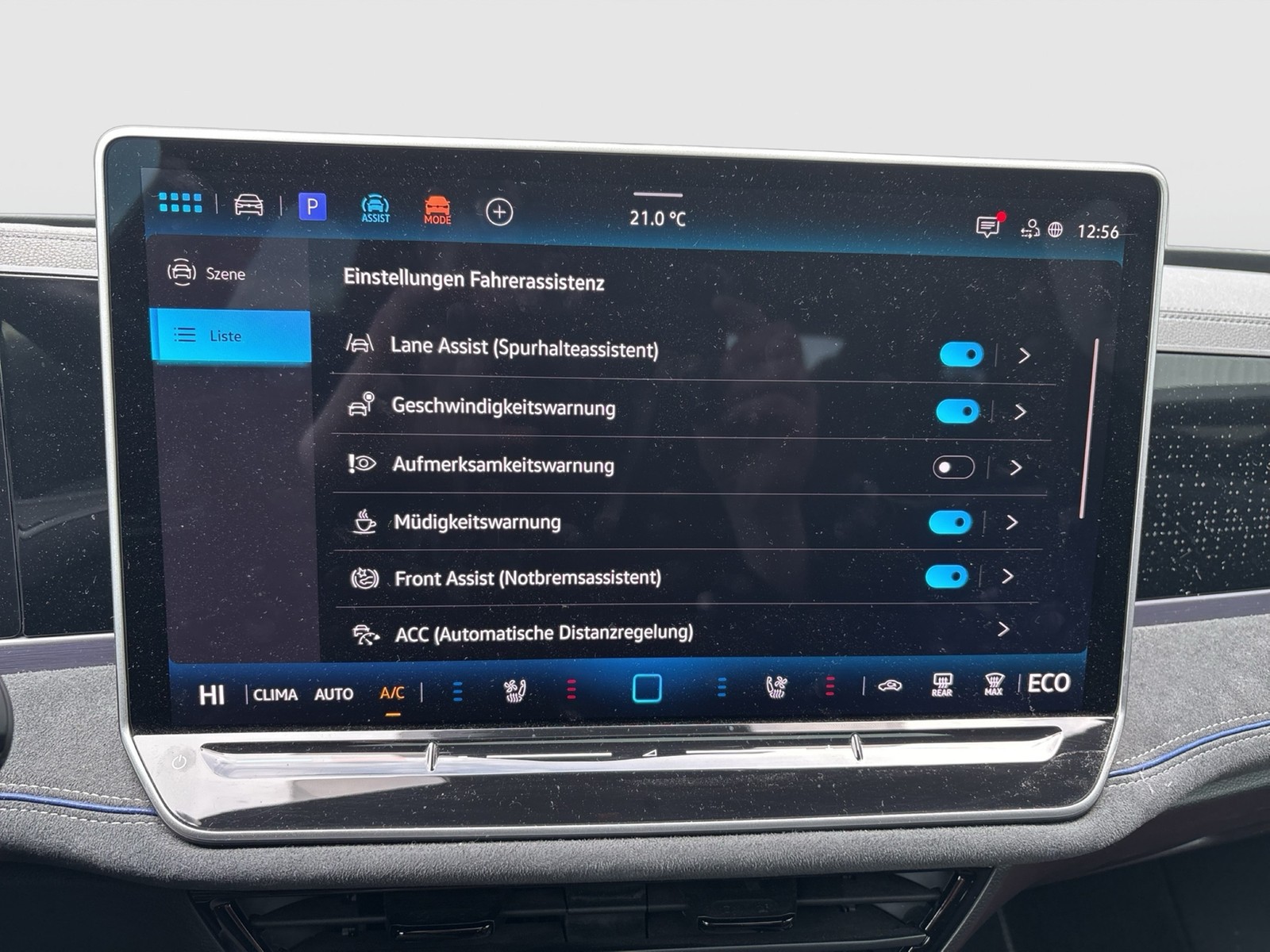 Volkswagen Passat Variant 1.5 HYBRID R-LINE LEDER PANO LM19