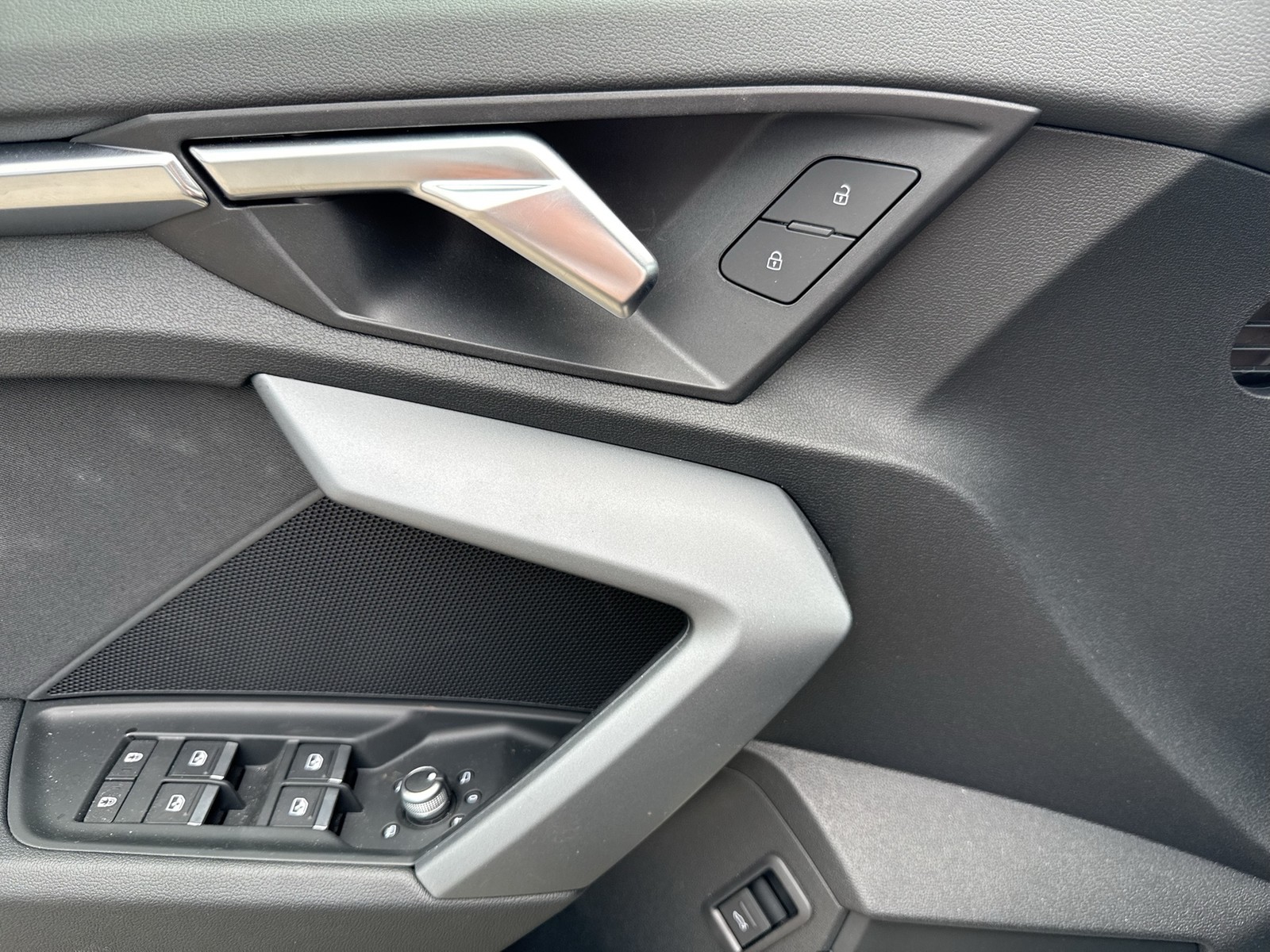 Audi A3 Sportback 35 AHK CAM ACC E-KLAPPE NAVI+ LM17
