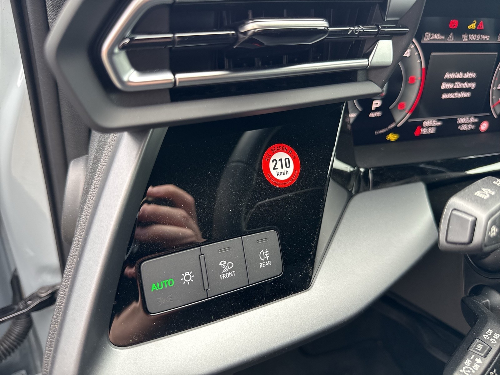 Audi A3 Sportback 35 AHK CAM ACC E-KLAPPE NAVI+ LM17