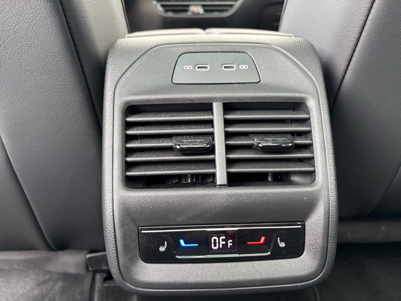 Volkswagen Passat Variant 1.5 HYBRID R-LINE LEDER PANO LM19