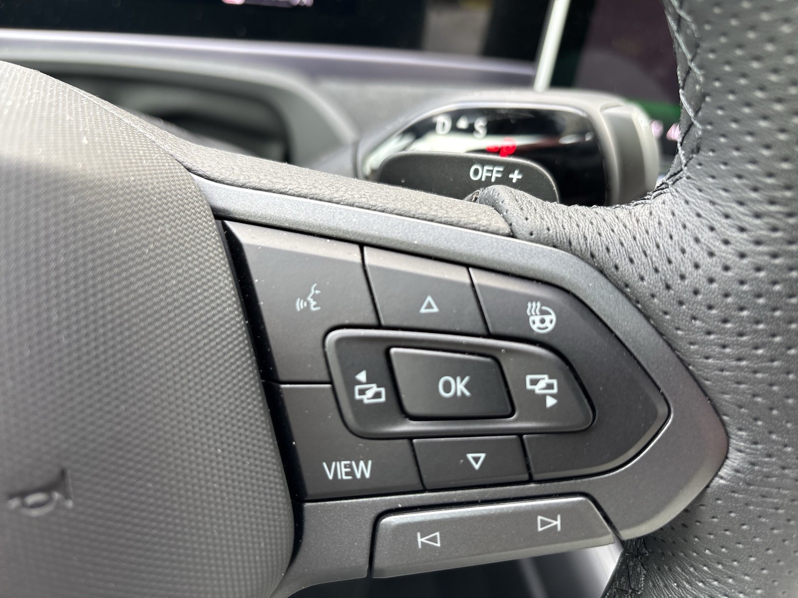 Volkswagen Passat Variant 1.5 HYBRID R-LINE LEDER PANO LM19