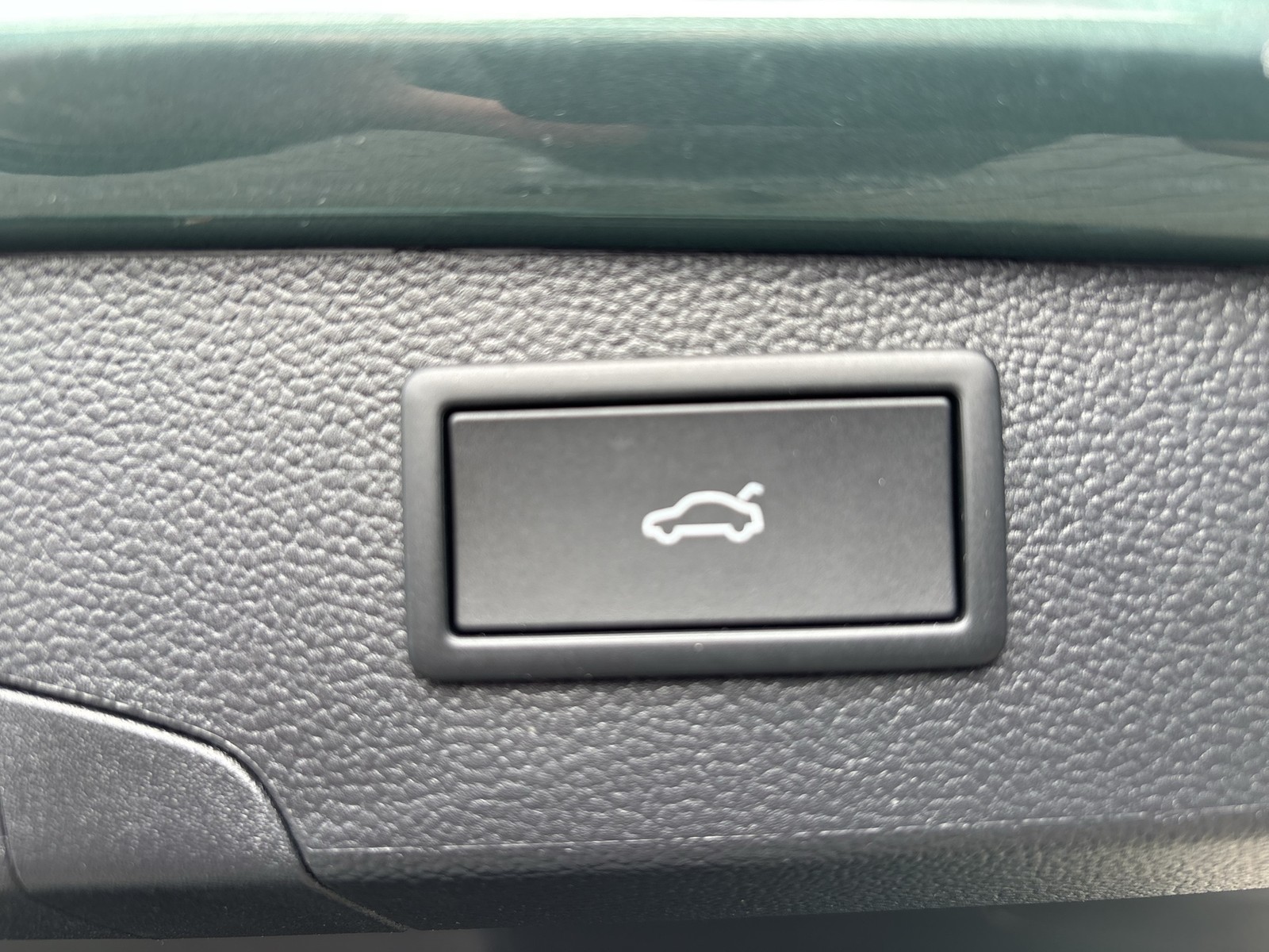 Volkswagen Passat Variant 1.5 HYBRID R-LINE LEDER PANO LM19