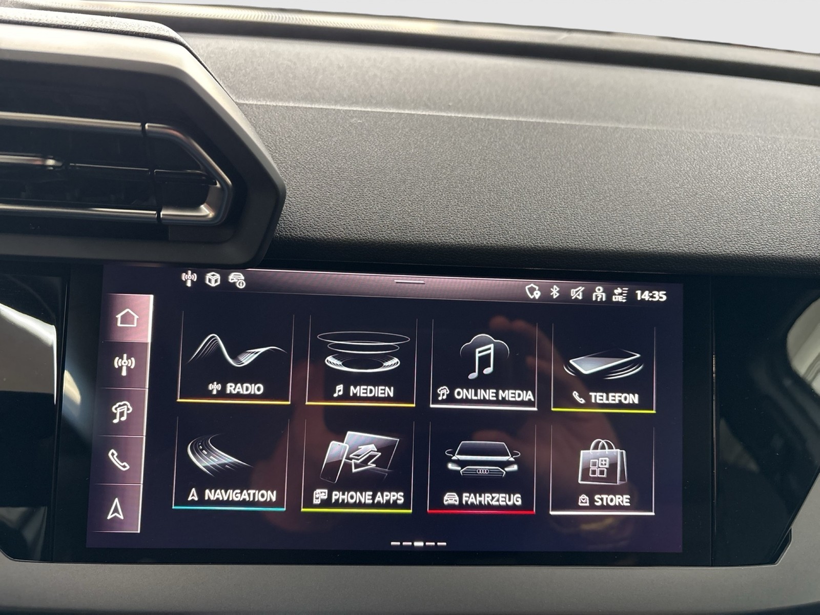 Audi A3 Sportback 35 AHK CAM ACC E-KLAPPE NAVI+ LM17