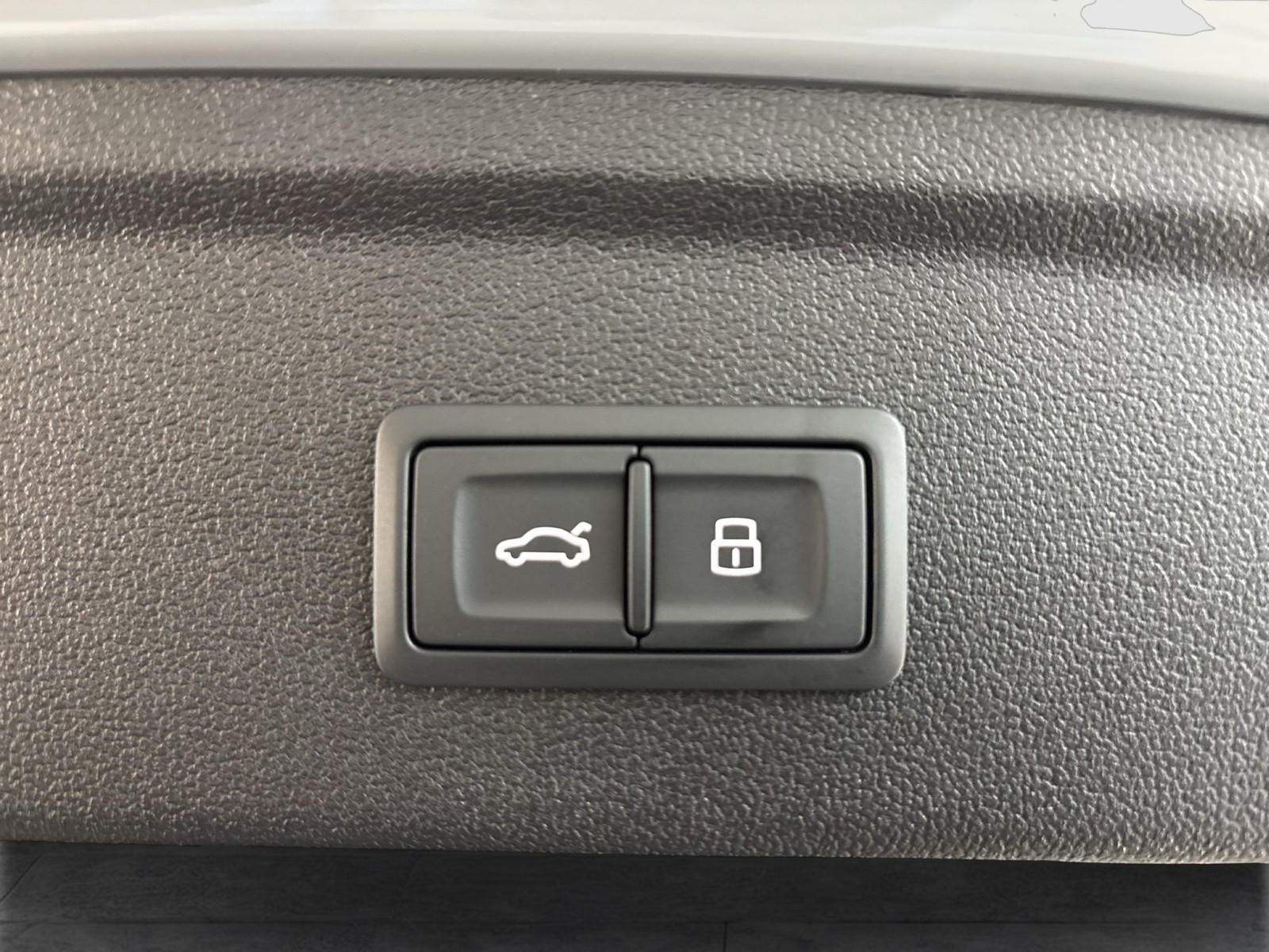 Audi A3 Sportback 35 AHK CAM ACC E-KLAPPE NAVI+ LM17