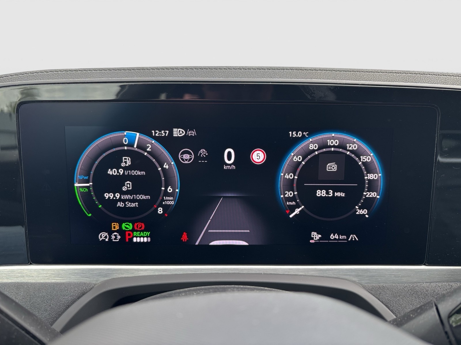 Volkswagen Passat Variant 1.5 HYBRID R-LINE BLACKSTYLE PANO