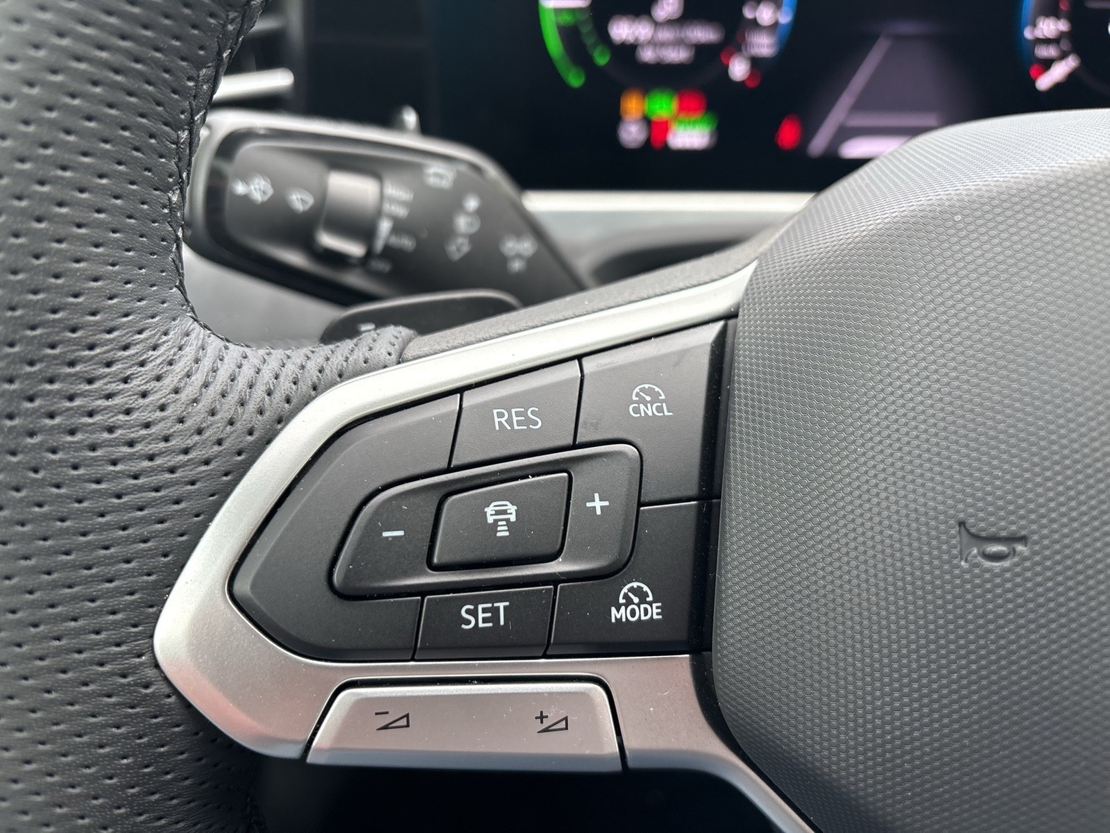 Volkswagen Passat Variant 1.5 HYBRID R-LINE BLACKSTYLE PANO