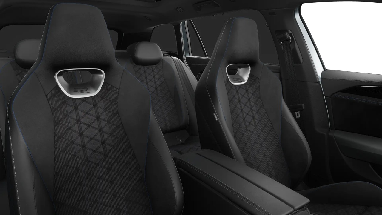 Volkswagen Passat Variant 1.5 HYBRID R-LINE BLACKSTYLE PANO