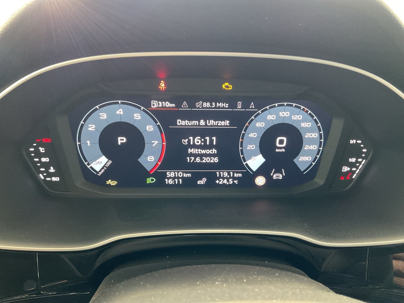 Audi Q3 45 quattro advanced AHK ACC LM19 EKLAPPE NAVI+