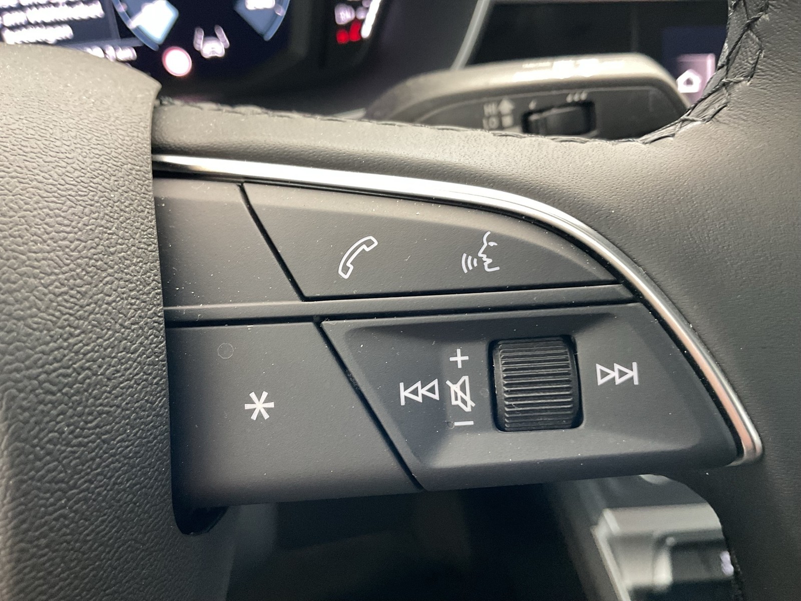 Audi Q3 45 quattro advanced AHK ACC LM19 EKLAPPE NAVI+