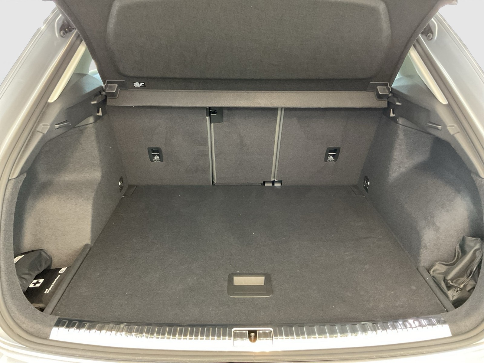 Audi Q3 45 quattro advanced AHK ACC LM19 EKLAPPE NAVI+