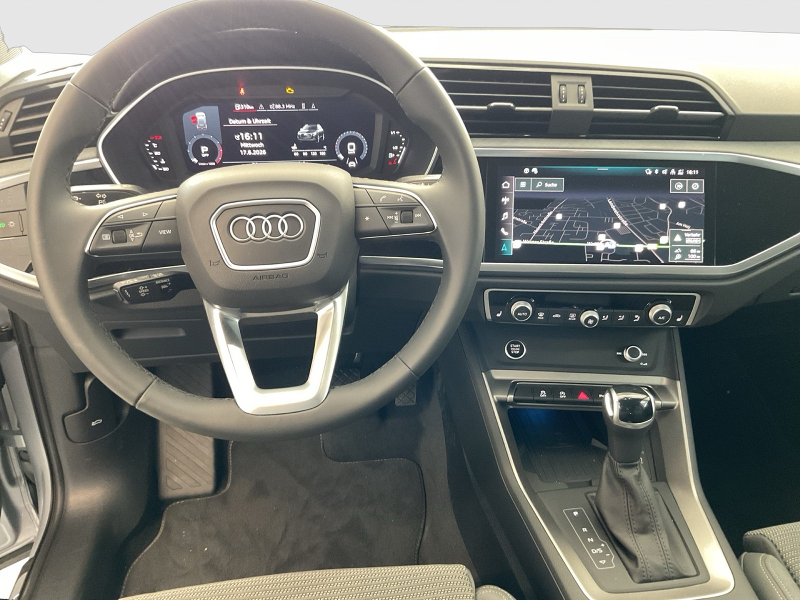 Audi Q3 45 quattro advanced AHK ACC LM19 EKLAPPE NAVI+