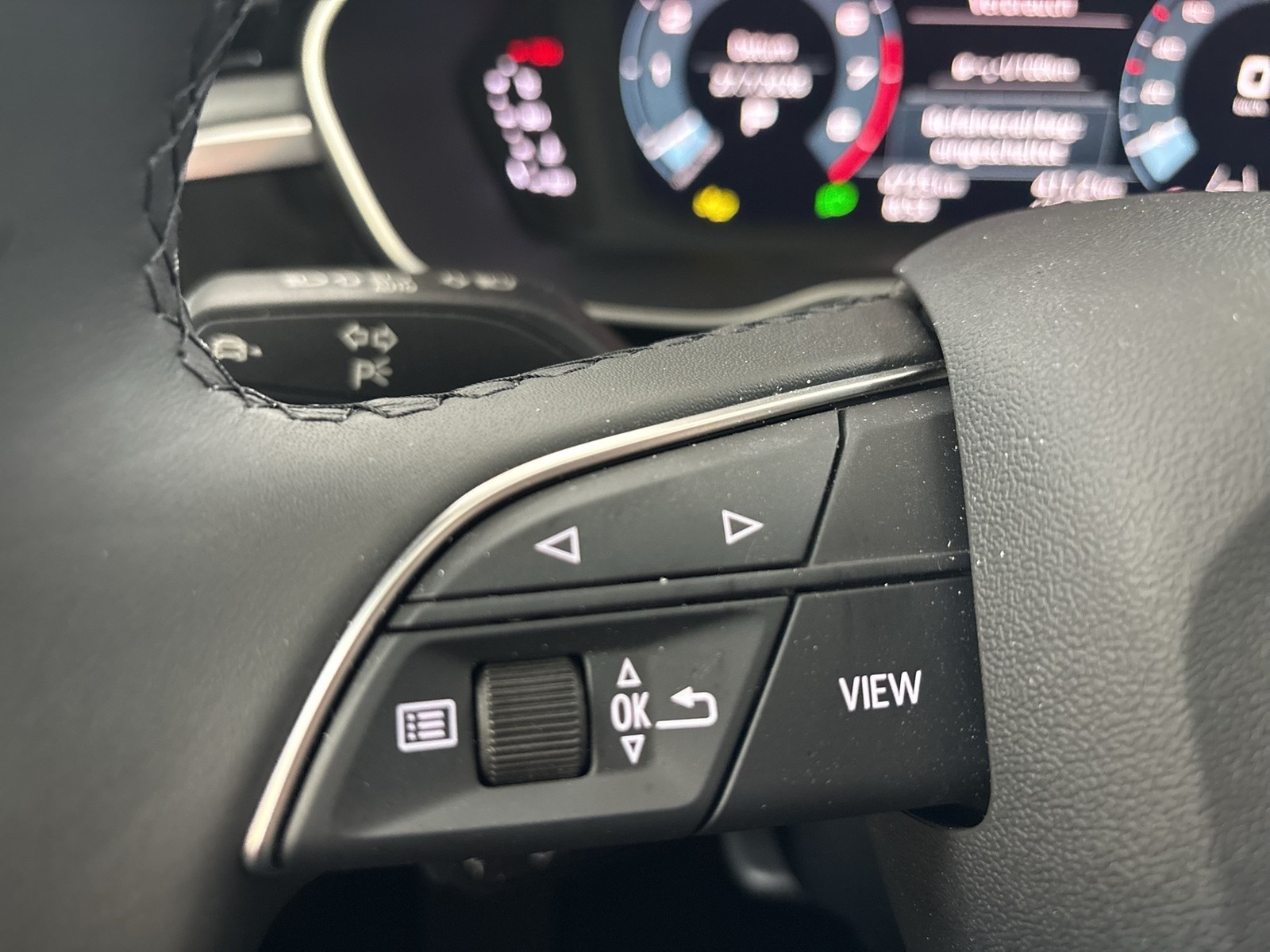 Audi Q3 45 quattro advanced AHK ACC LM19 EKLAPPE NAVI+