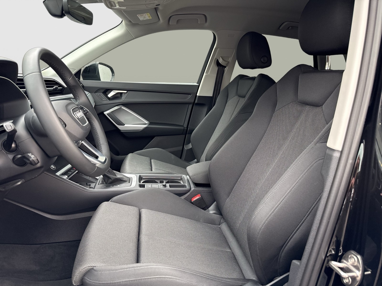 Audi Q3 40 quattro advanced AHK ACC LM19 EKLAPPE NAVI+