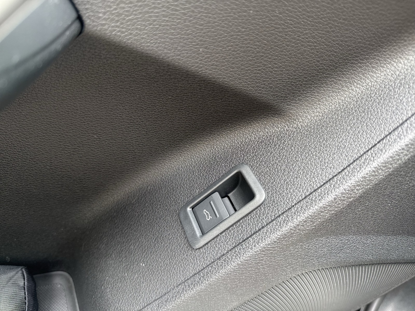 Audi Q3 40 quattro advanced AHK ACC LM19 EKLAPPE NAVI+