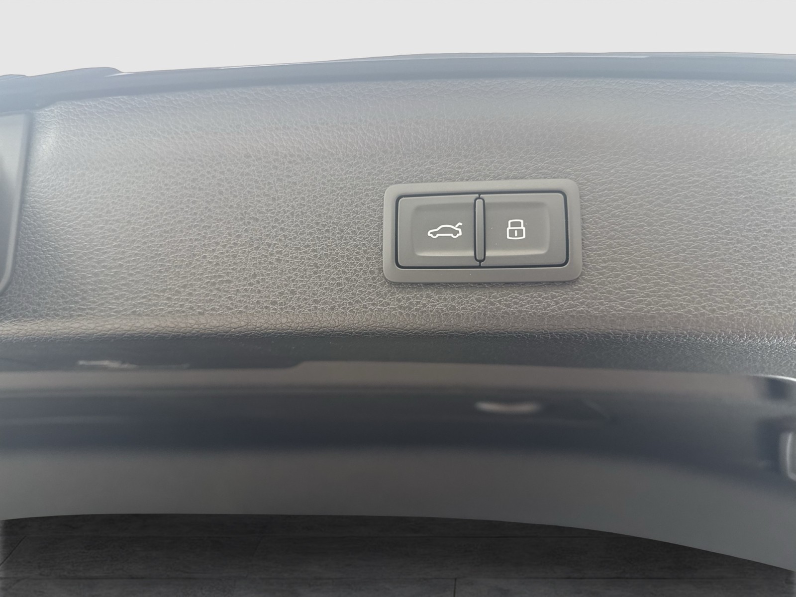 Audi Q3 40 quattro advanced AHK ACC LM19 EKLAPPE NAVI+