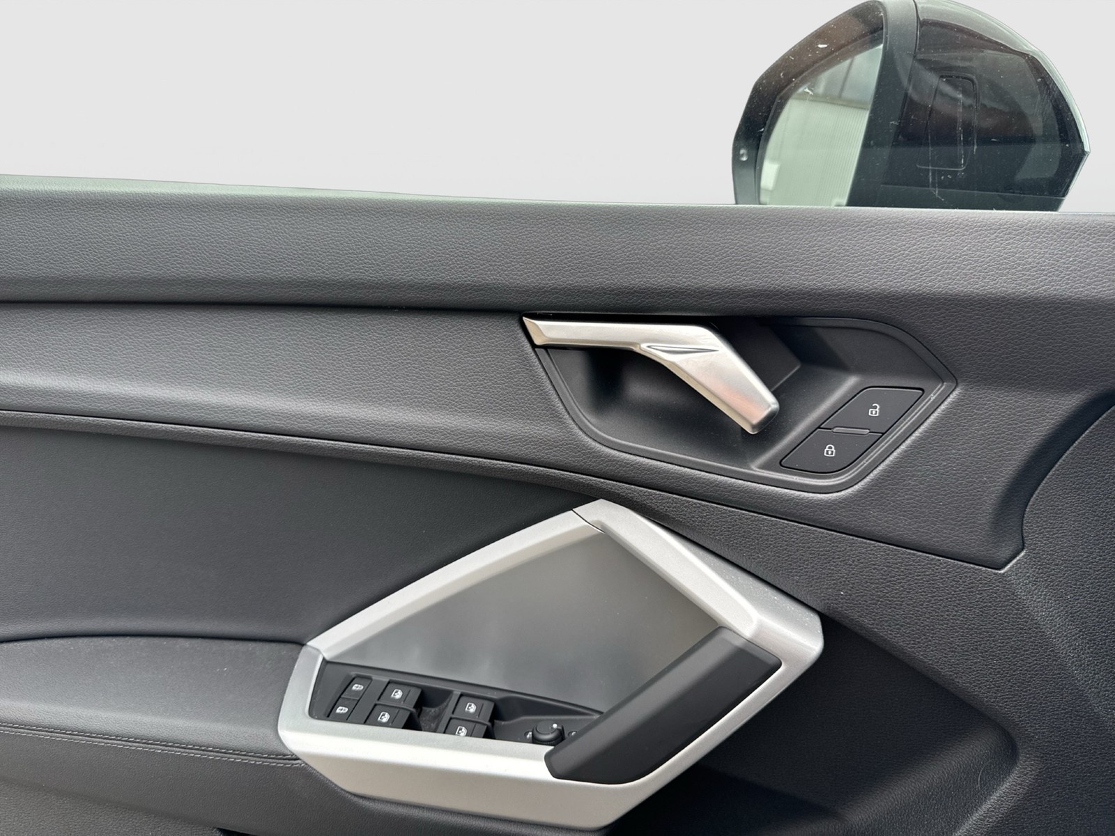 Audi Q3 45 quattro advanced BLACKPAK AHK CAM ACC LM20