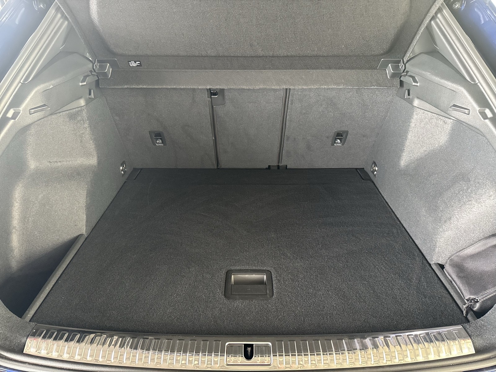 Audi Q3 45 quattro advanced BLACKPAK AHK CAM ACC LM20