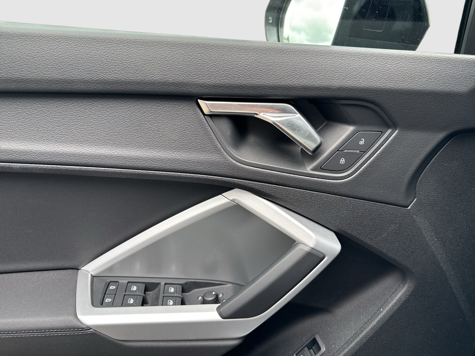 Audi Q3 45 quattro advanced BLACKPAK AHK CAM ACC LM20