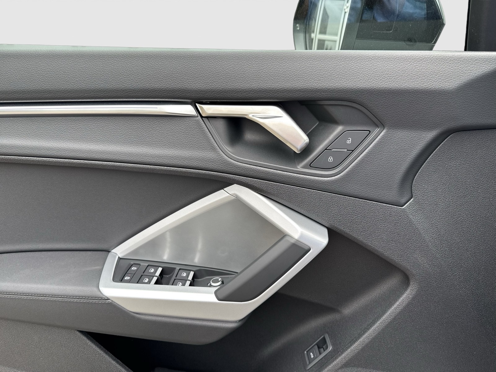 Audi Q3 40 quattro advanced STANDHZ. SONOS AHK LM20