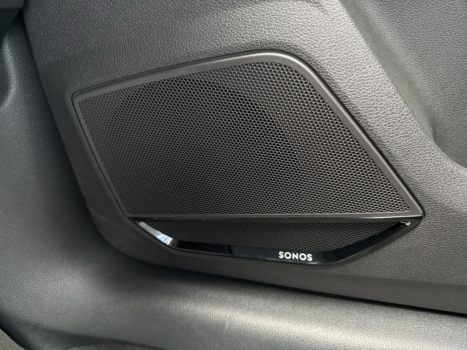 Audi Q3 40 quattro advanced STANDHZ. SONOS AHK LM20