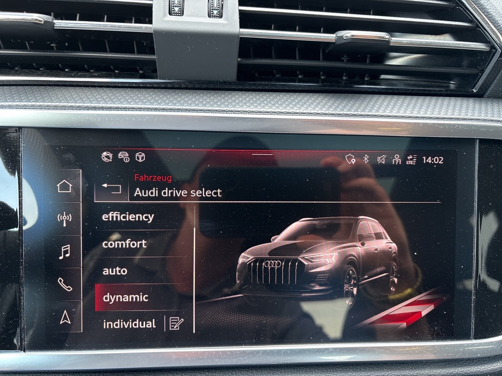 Audi Q3 40 quattro S LINE BLACKPAK PANO AHK CAM LM19