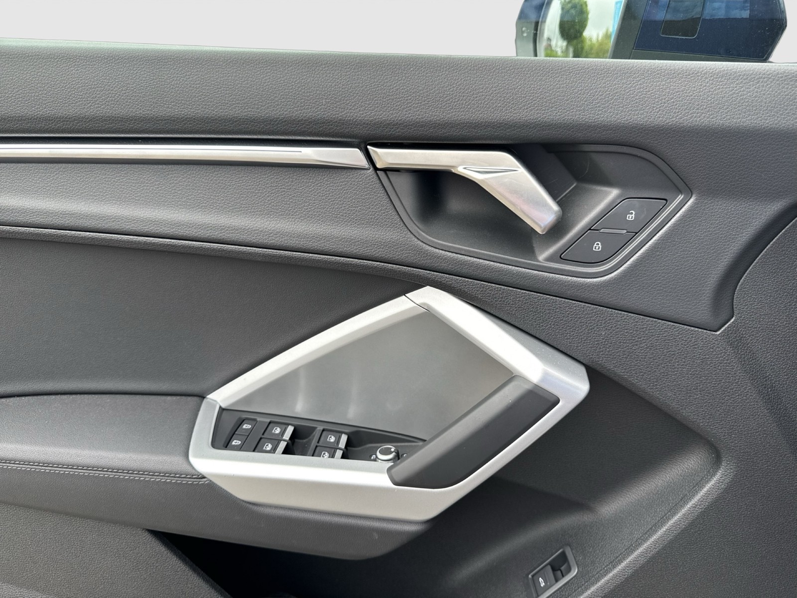 Audi Q3 40 quattro advanced AHK CAM ACC LM20 MATRIX