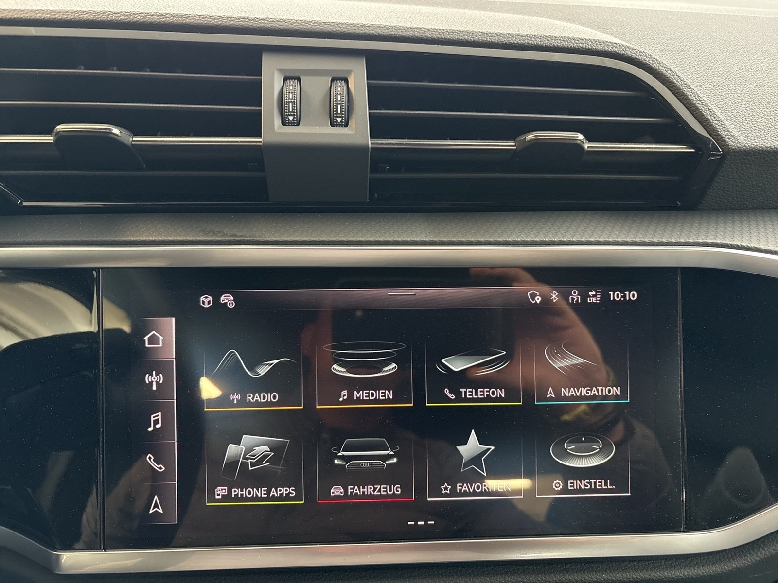 Audi Q3 40 quattro AHK ACC LM19 E-KLAPPE NAVI+ SITZHZ
