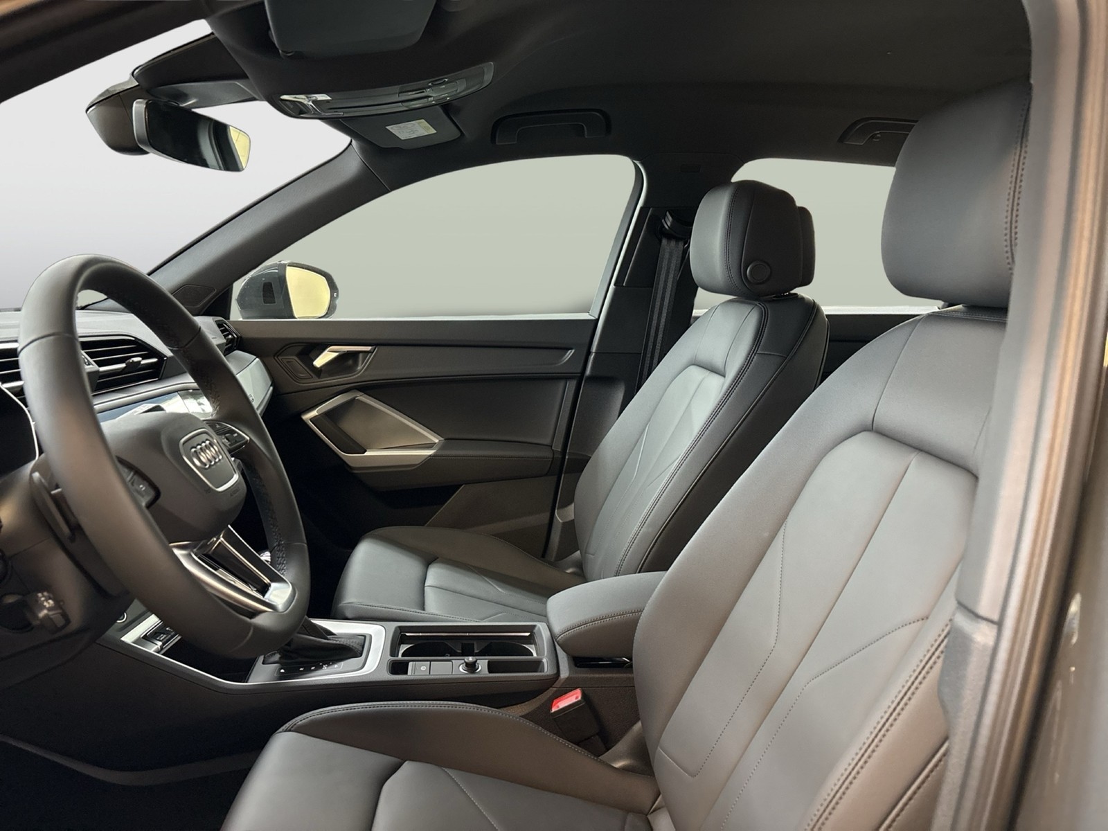 Audi Q3 40 quattro AHK ACC LM19 E-KLAPPE NAVI+ SITZHZ