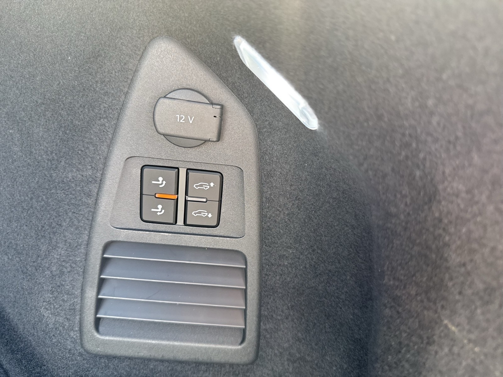 Volkswagen Touareg HYBRID R DYNAUDIO AHK CAM ACC LM21 NAVI