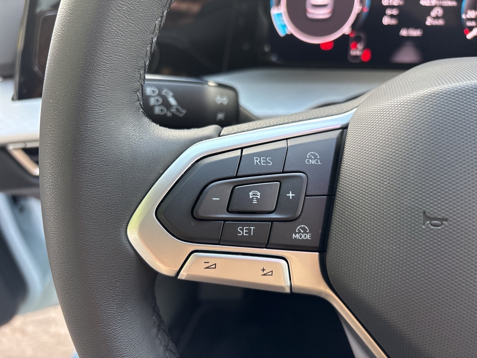 Volkswagen Golf Variant VIII 1.5 LIFE CAM ACC CARPLAY ALU