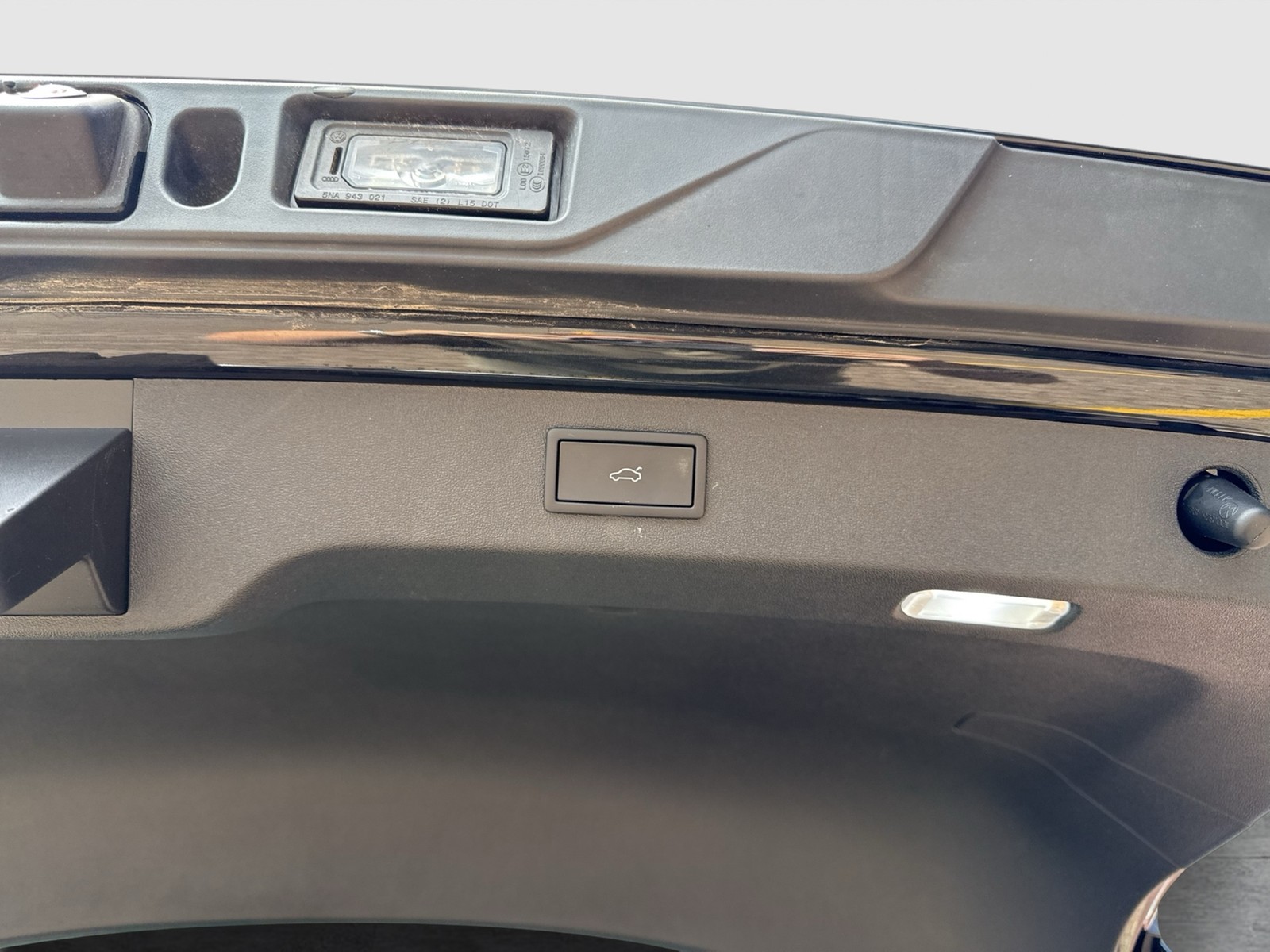 Skoda Enyaq Coupé 85 LOFT WÄRMEPUMPE PANO AHK CAM LM20