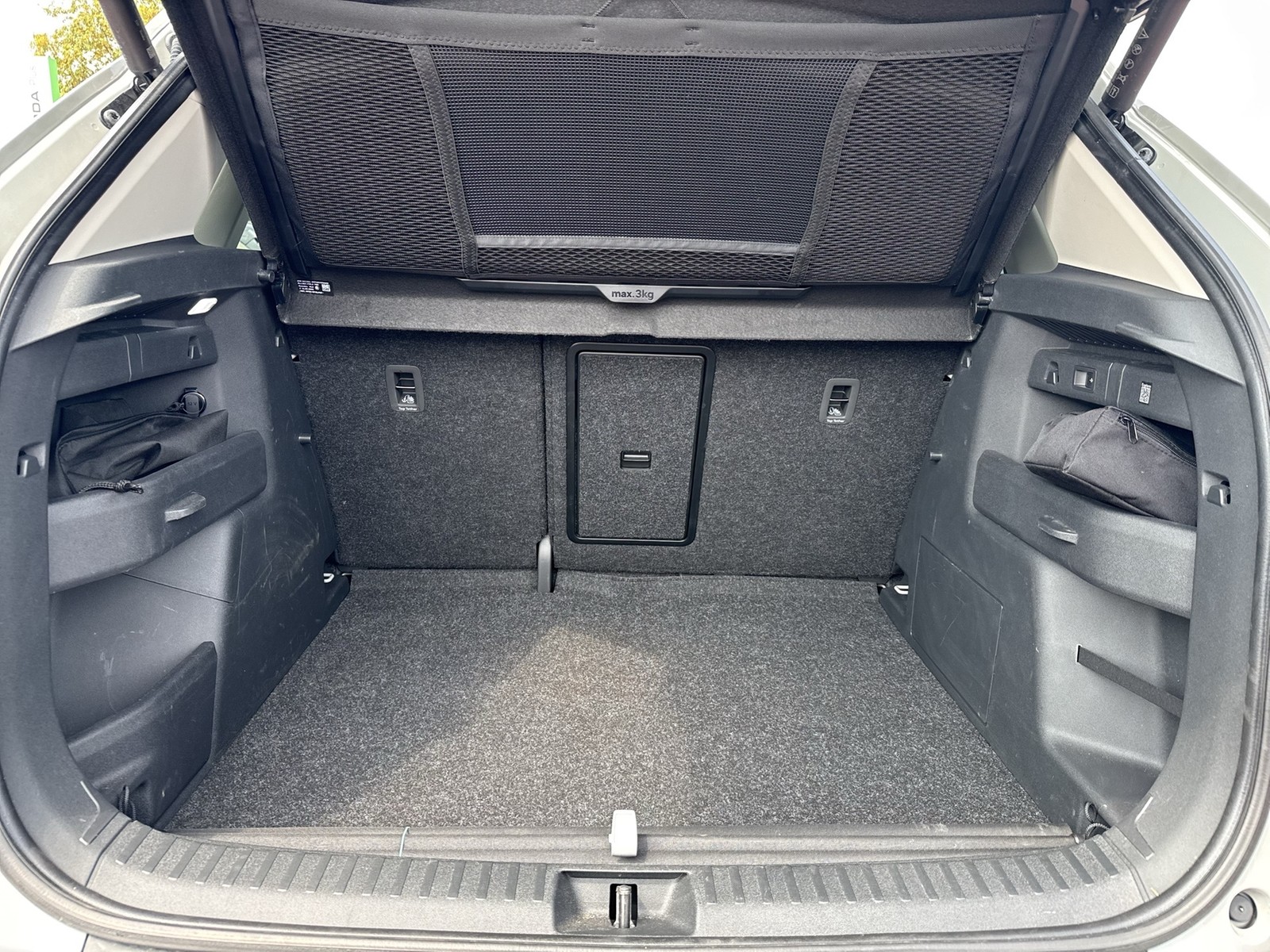 Skoda Elroq 85 LOFT WÄRMEPUMPE AHK CAM ACC LM20 MATRIX