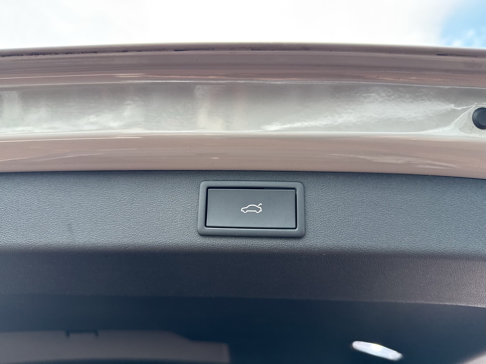 Skoda Elroq 85 LOFT WÄRMEPUMPE AHK CAM ACC LM20 MATRIX