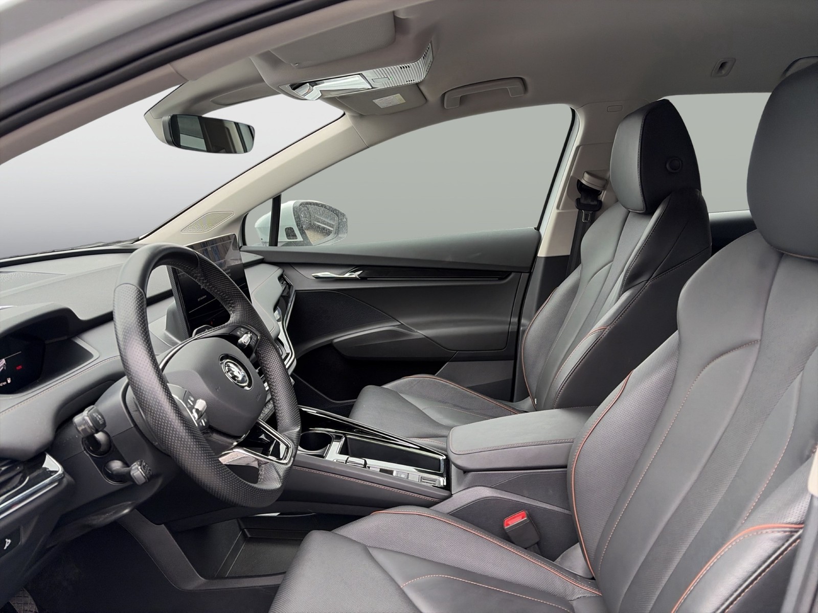 Skoda Enyaq 60 SUITE LEDER CAM ACC LM19 MATRIX EKLAPPE