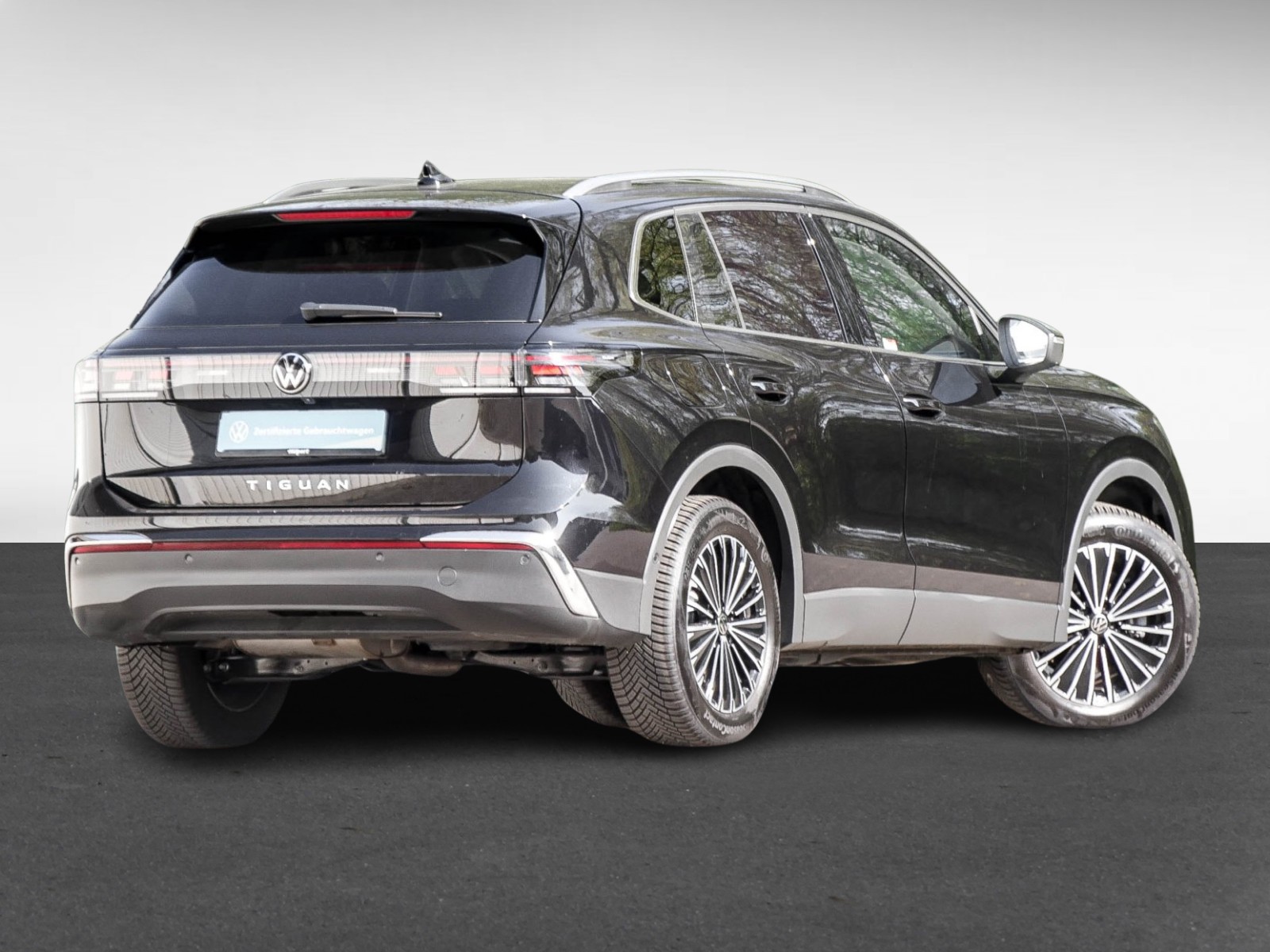 Volkswagen Tiguan 2.0 ELEGANCE NEUESMODELL AHK 360°CAM LM18