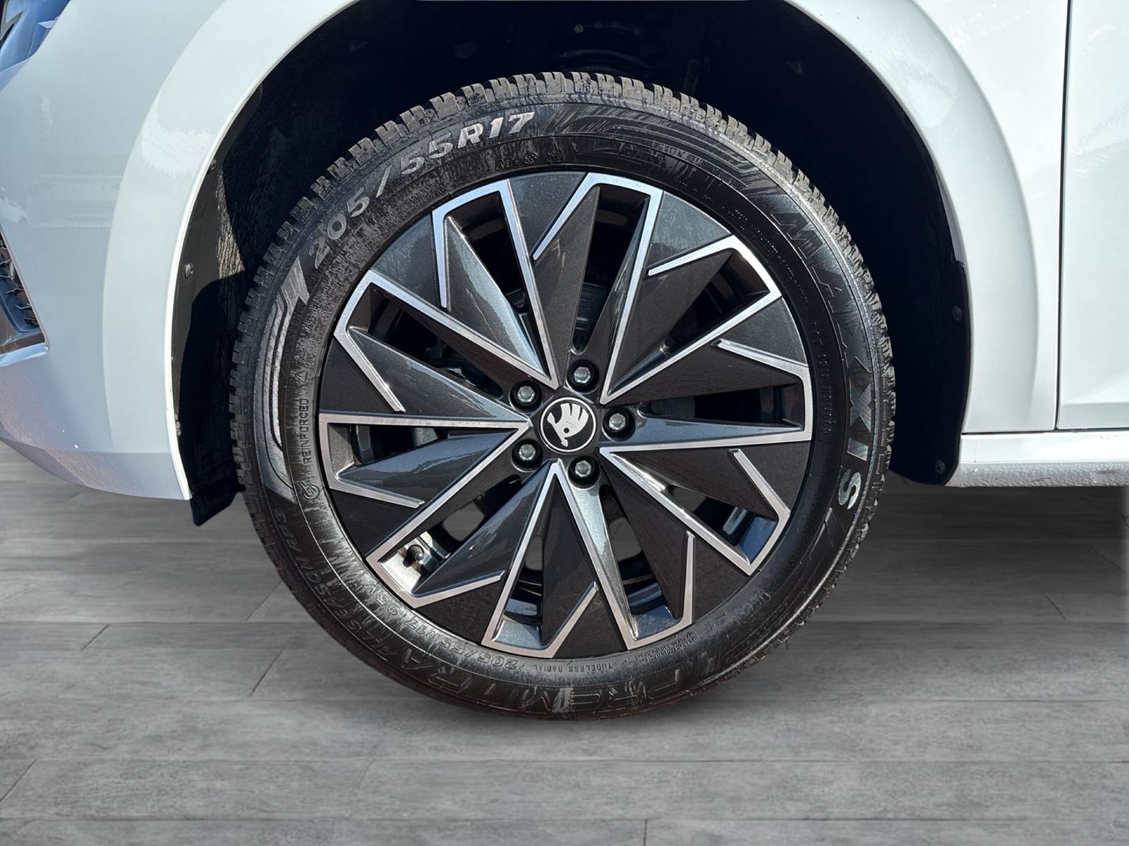 Skoda Kamiq 1.0 TOUR BLACKPACKAGE CAM NAVI MATRIX