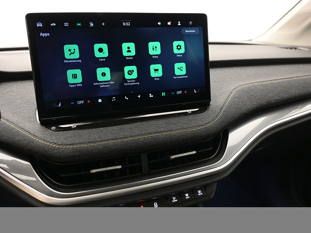 Skoda Elroq 60 AHK NAVI KEYLESS SITZHZG CAM LM19