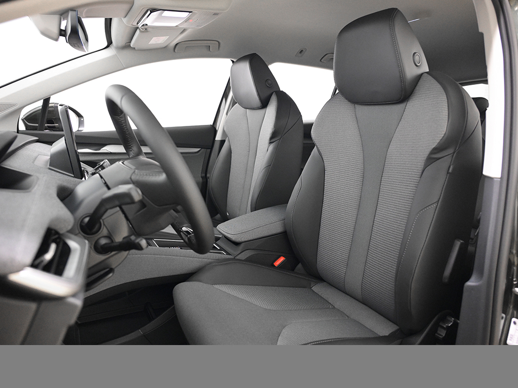 Skoda Enyaq 60 AHK eKLAPPE NAVI SITZHZG