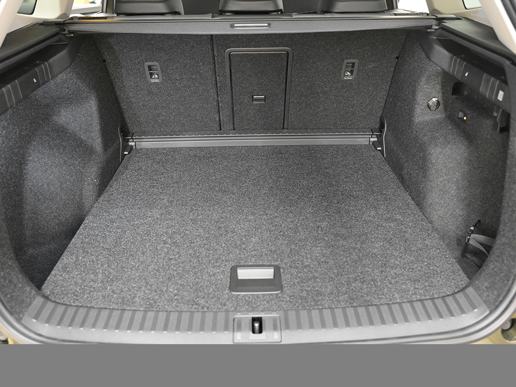 Skoda Enyaq 60 AHK eKLAPPE NAVI SITZHZG