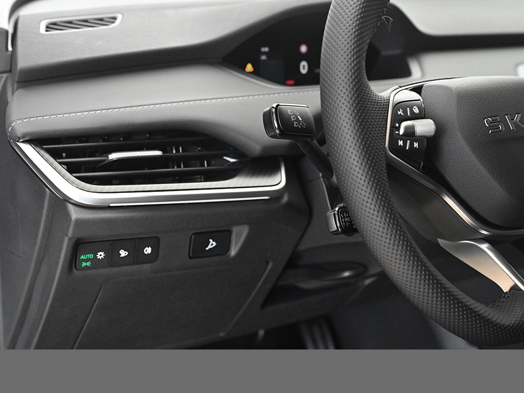 Skoda Enyaq 60 SPORTLINE AHK MATRIXLED eKLAPPE NAVI