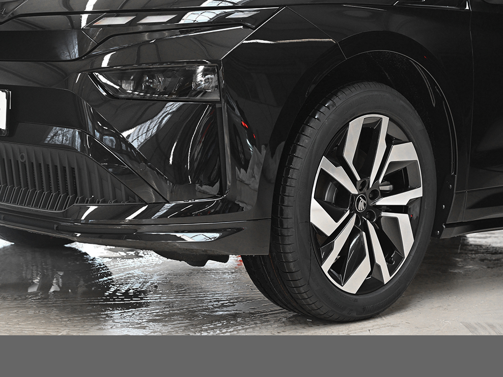 Skoda Enyaq 60 SPORTLINE AHK MATRIXLED eKLAPPE NAVI